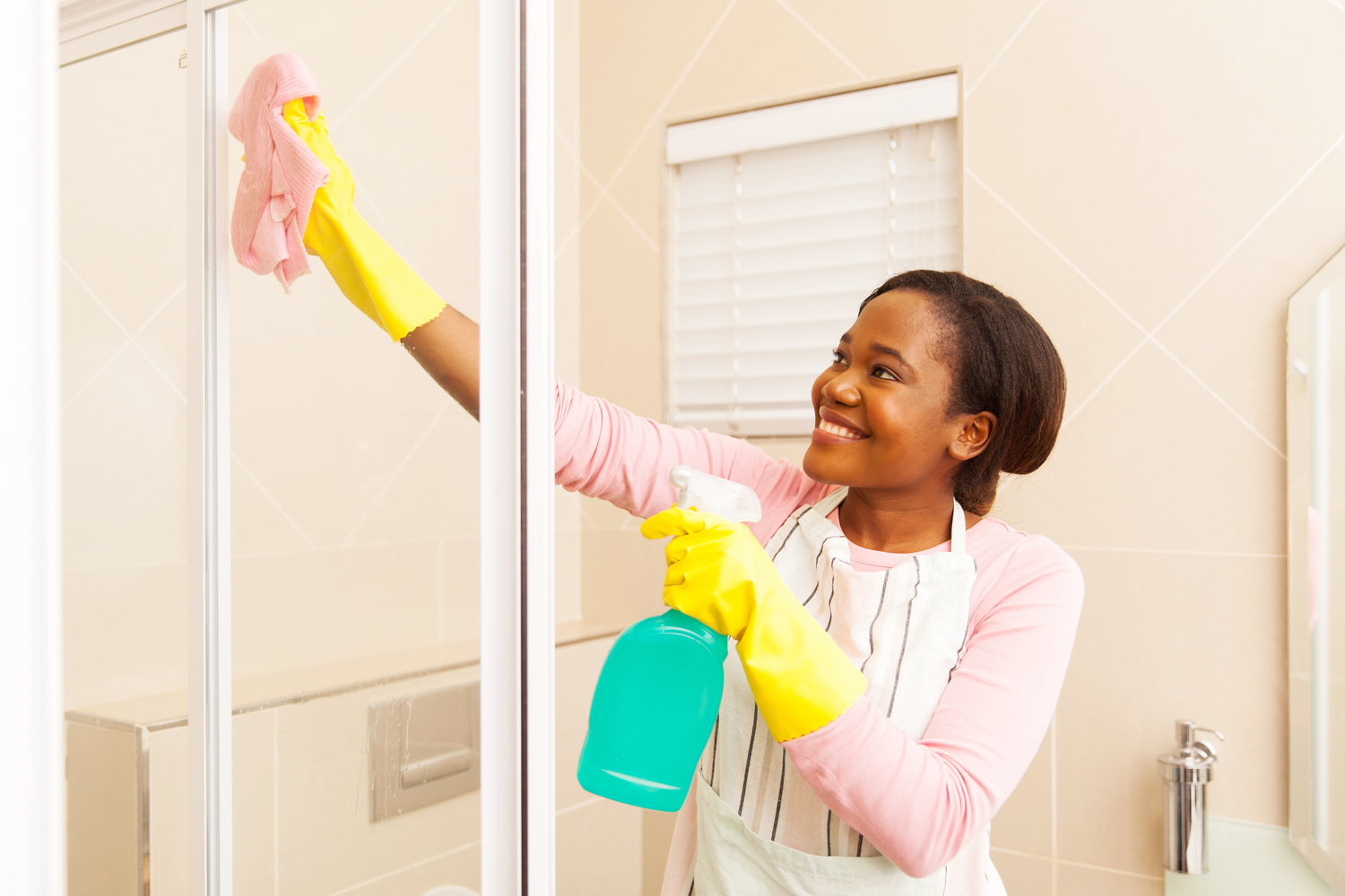 The 5 Best Bathroom Cleaners and Drain Un-Cloggers